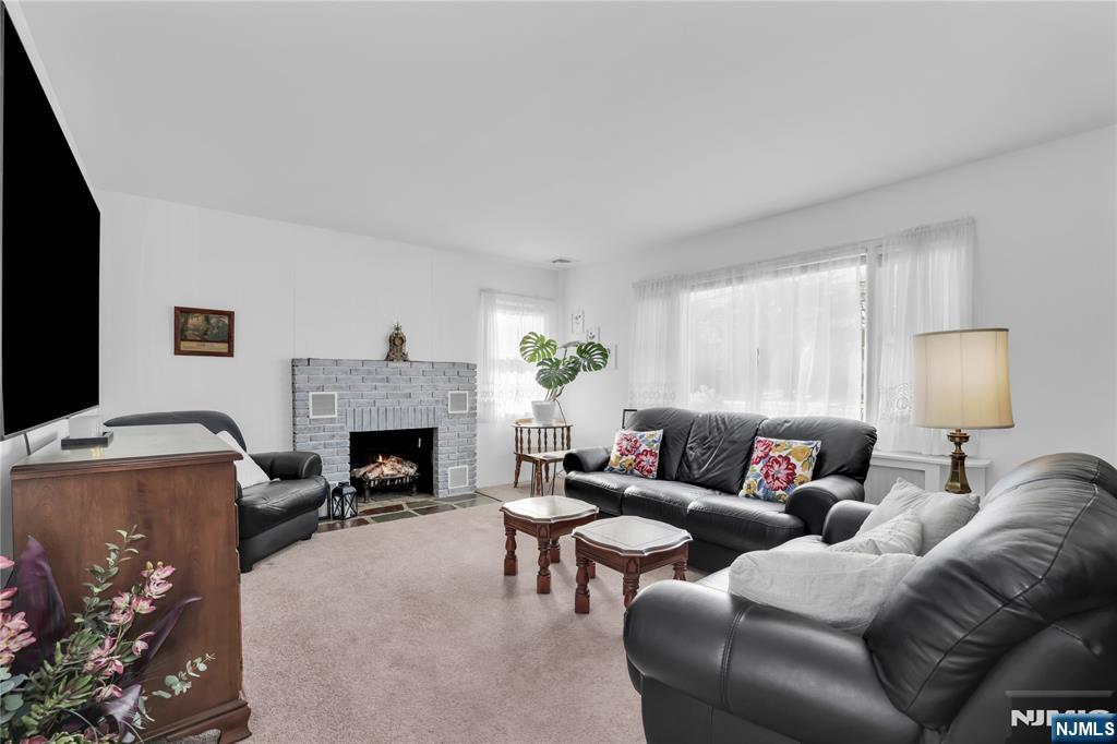 298 Boulevard Pompton Plains, NJ 07444 - Photo 8 of 36