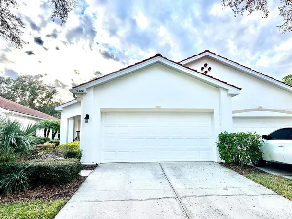 $2,400 | 10222 Devonshire Lake Drive, Tampa, FL 33647