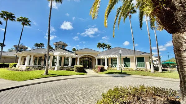 $2,400 | 10222 Devonshire Lake Drive, Tampa, FL 33647