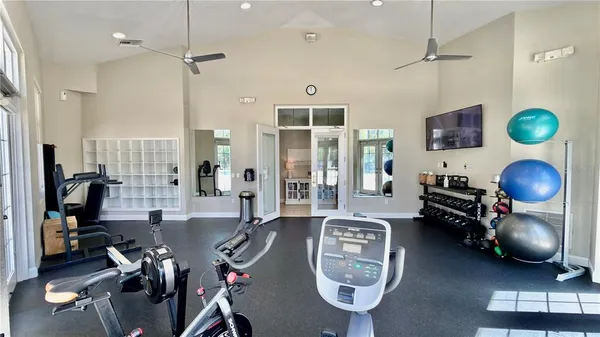 $2,400 | 10222 Devonshire Lake Drive, Tampa, FL 33647