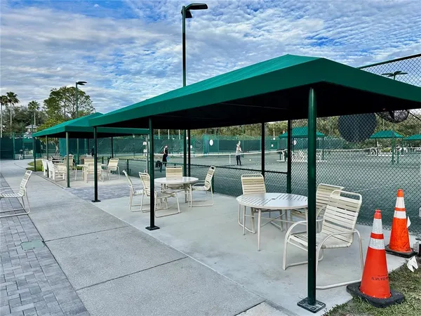 $2,400 | 10222 Devonshire Lake Drive, Tampa, FL 33647