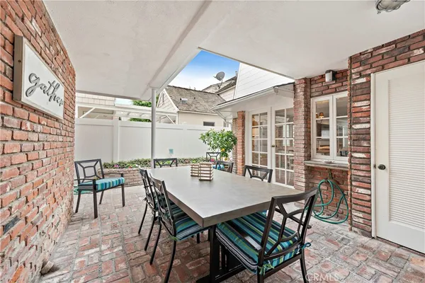 $9,000 | 224 Amethyst Avenue, Newport Beach, CA 92662