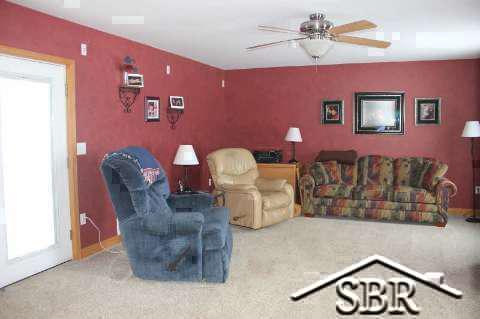 5108 Cole Road Saginaw, MI 48601 - Photo 9 of 13 20394231-8.JPG