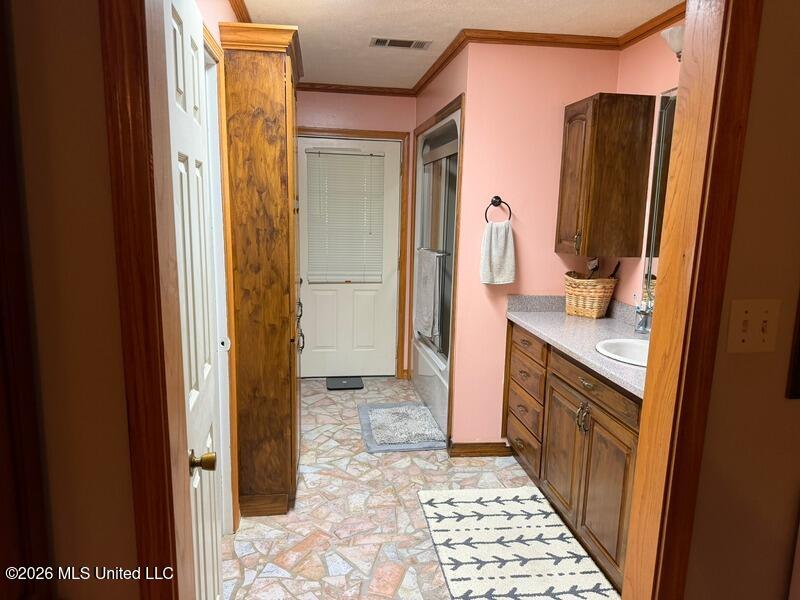 18159 Highway 15 Decatur, MS 39327 - Photo 29 of 84 Master bathroom 2