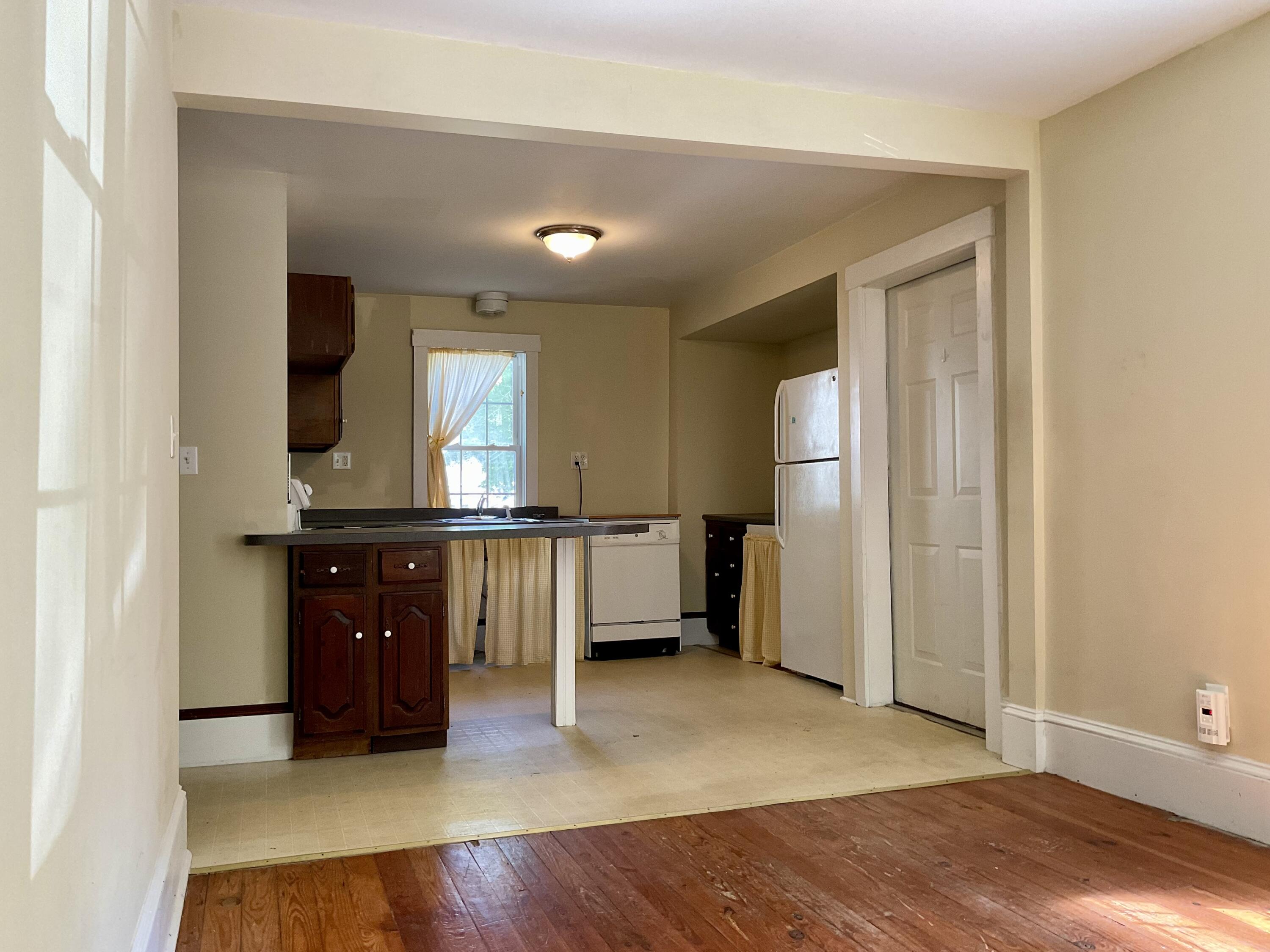 27 Wesley Street Bath, ME 04530 - Photo 17 of 34 Unit A First Floor