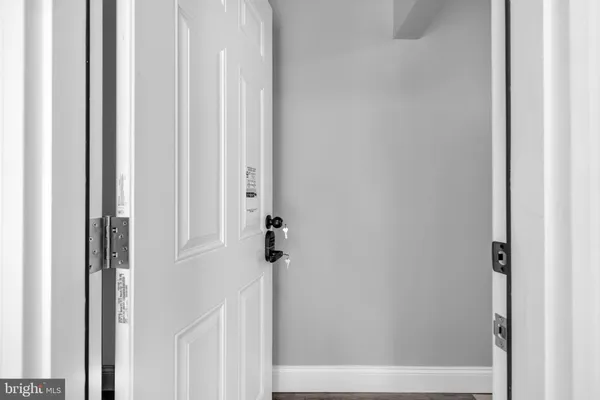 $1,195 | 1725 Hollins Street, Unit 4, Baltimore, MD 21223