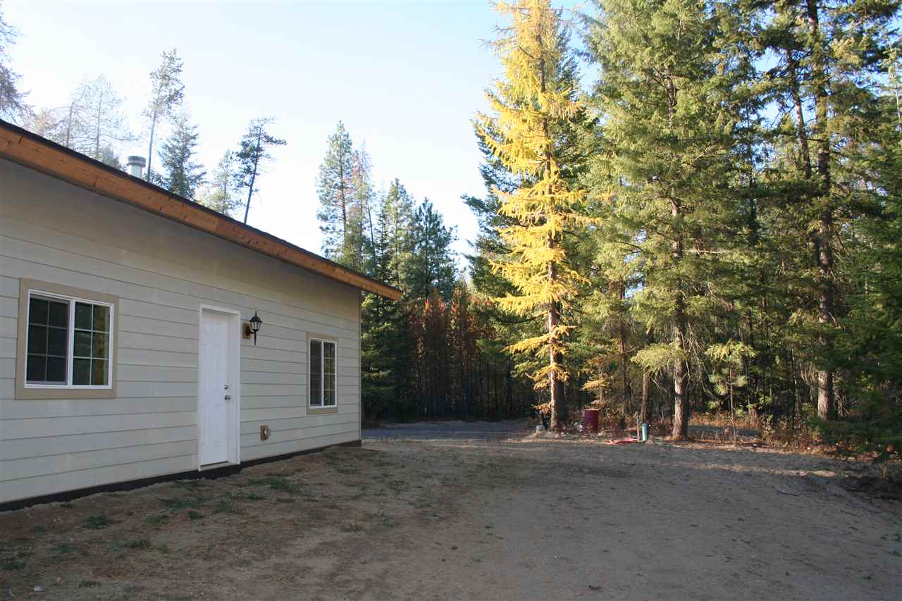 11312 East Whispering Pines Road Elk, WA 99009 - Photo 3 of 20 Gallery Image 3