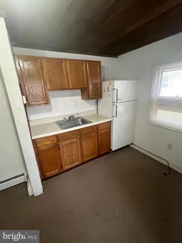 a view of utility room