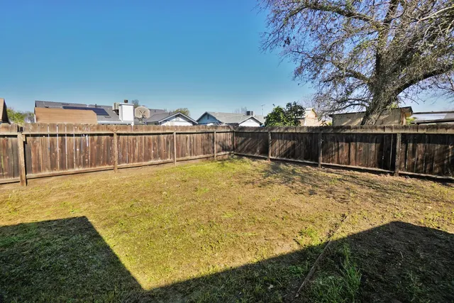 $299,000 | 816 Euclid Drive, Hanford, CA 93230