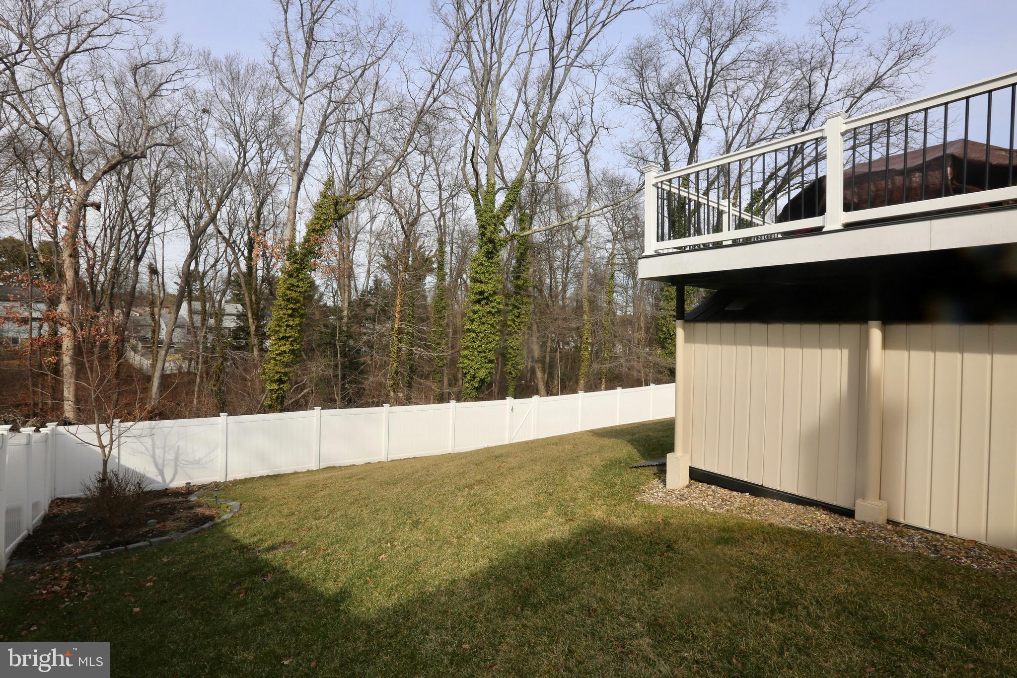33 Pembrook Road Turnersville, NJ 08012 - Photo 39 of 43 a view of outdoor space and yard