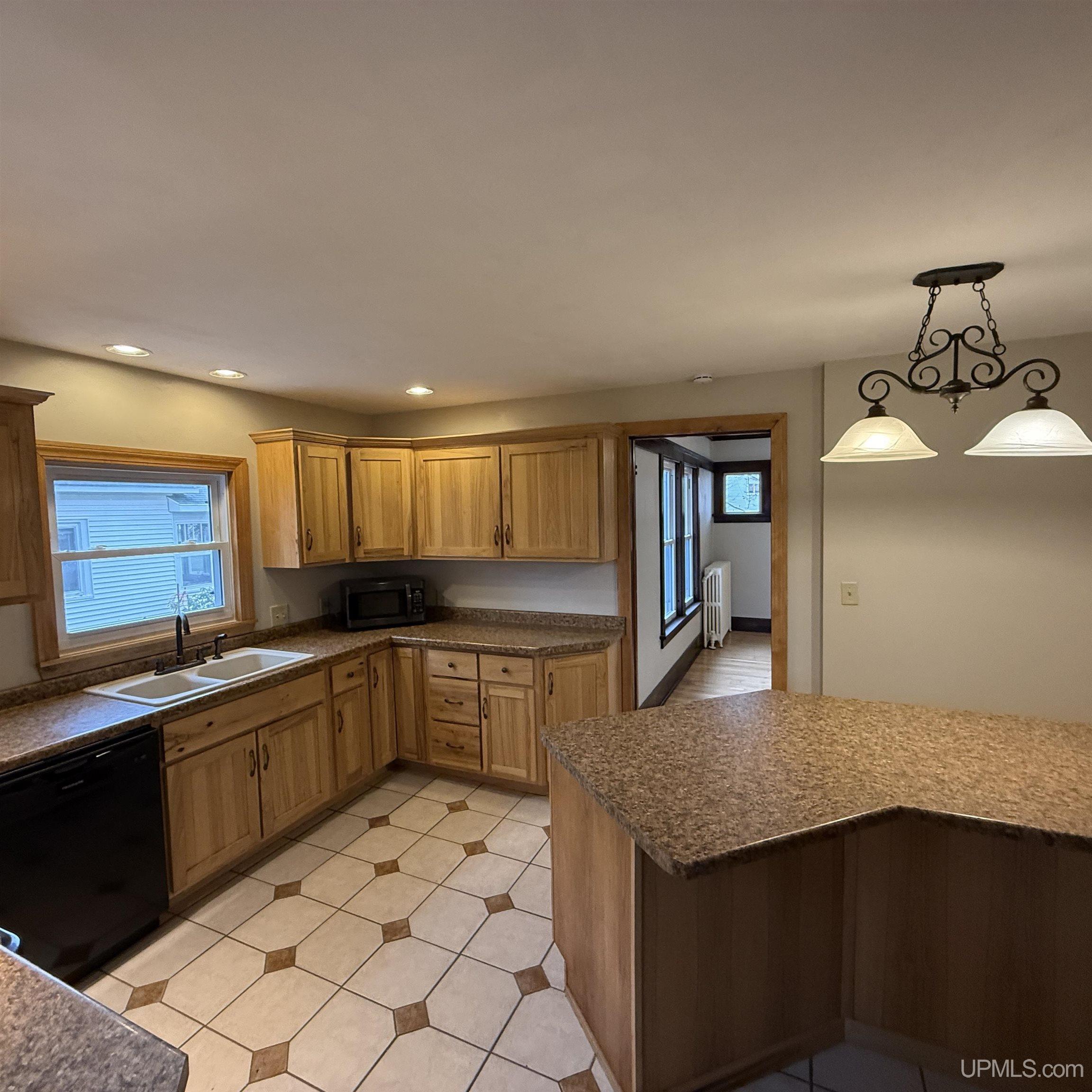 600 Division Street Hurley, WI 54534 - Photo 17 of 58