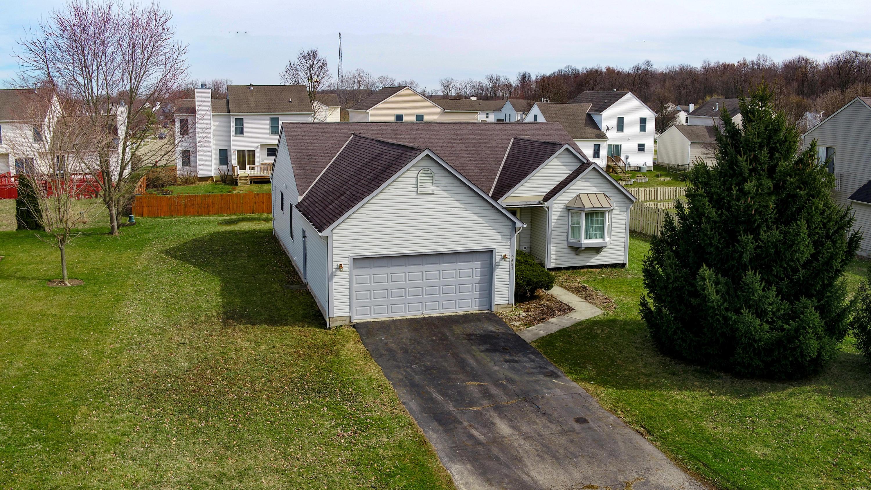9651 Lynns Road Southwest Pataskala, OH 43062 - Photo 2 of 19 Gallery Image 2