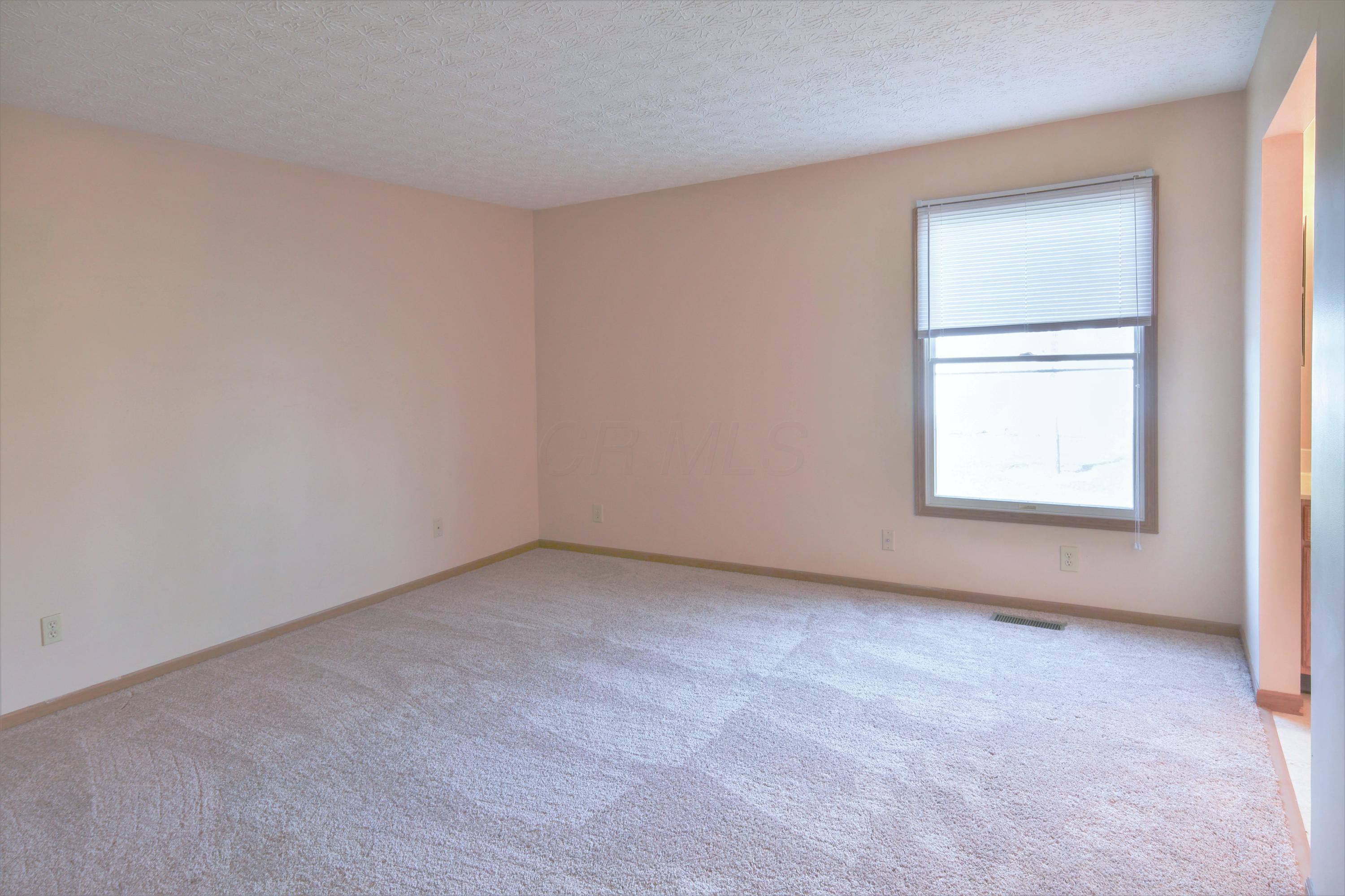 9651 Lynns Road Southwest Pataskala, OH 43062 - Photo 10 of 19 Gallery Image 10