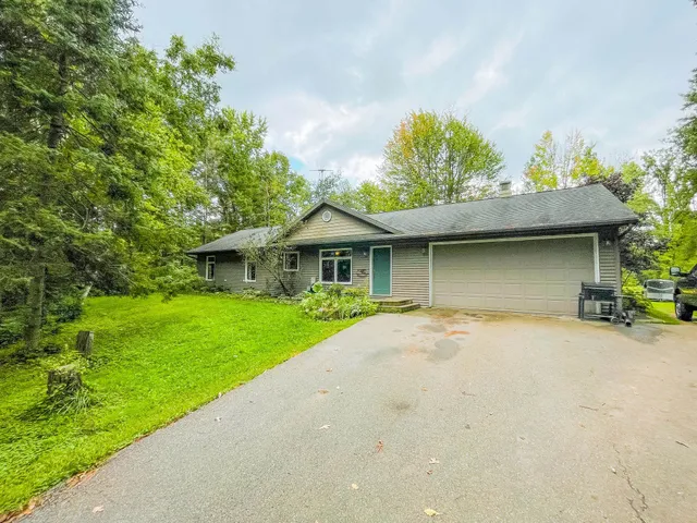 $489,900 | 9205 Woehrle Lane, Marshfield, WI 54449