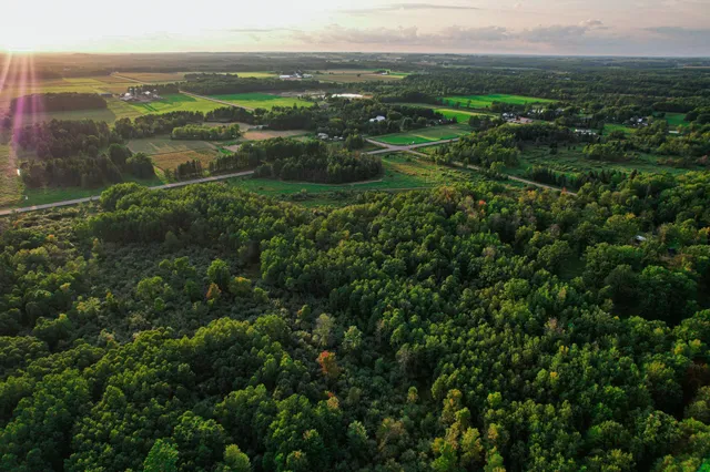 $489,900 | 9205 Woehrle Lane, Marshfield, WI 54449