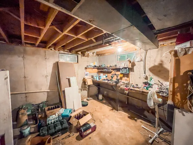 $489,900 | 9205 Woehrle Lane, Marshfield, WI 54449