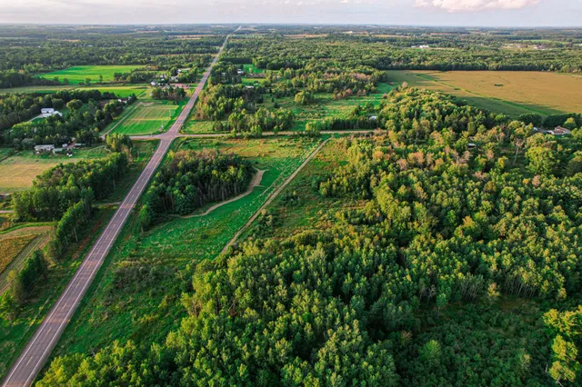 $489,900 | 9205 Woehrle Lane, Marshfield, WI 54449