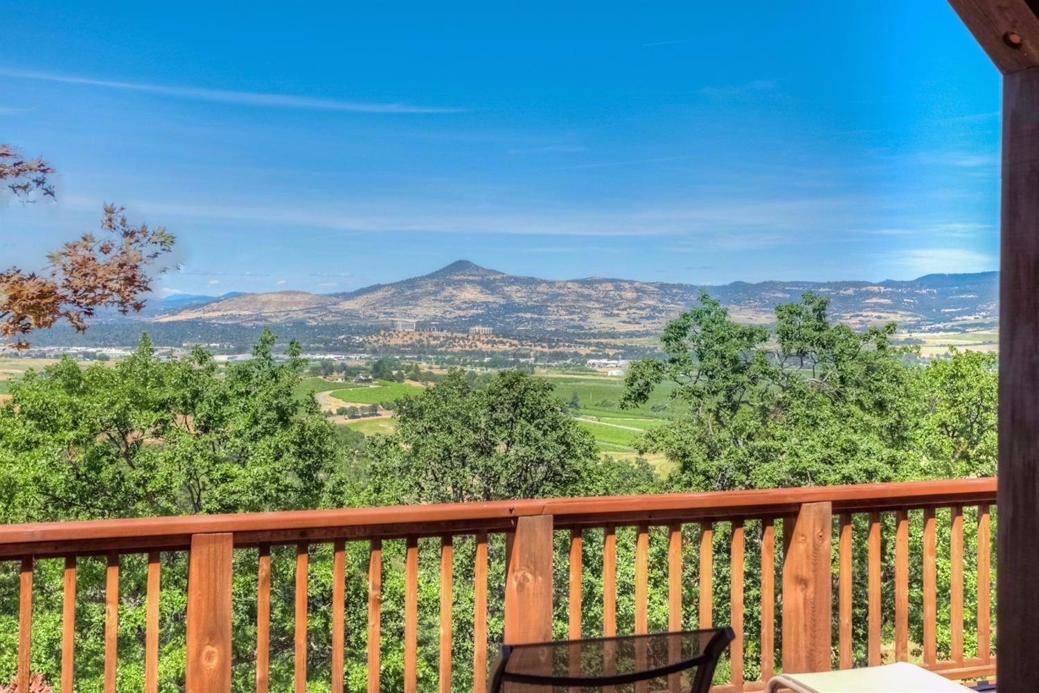 4872 Pioneer Road Medford, OR 97501 - Photo 4 of 35 Additional Photo
