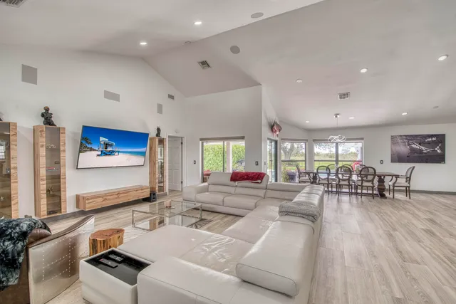 $14,000 | 34 Dunbar Road, Palm Beach Gardens, FL 33418