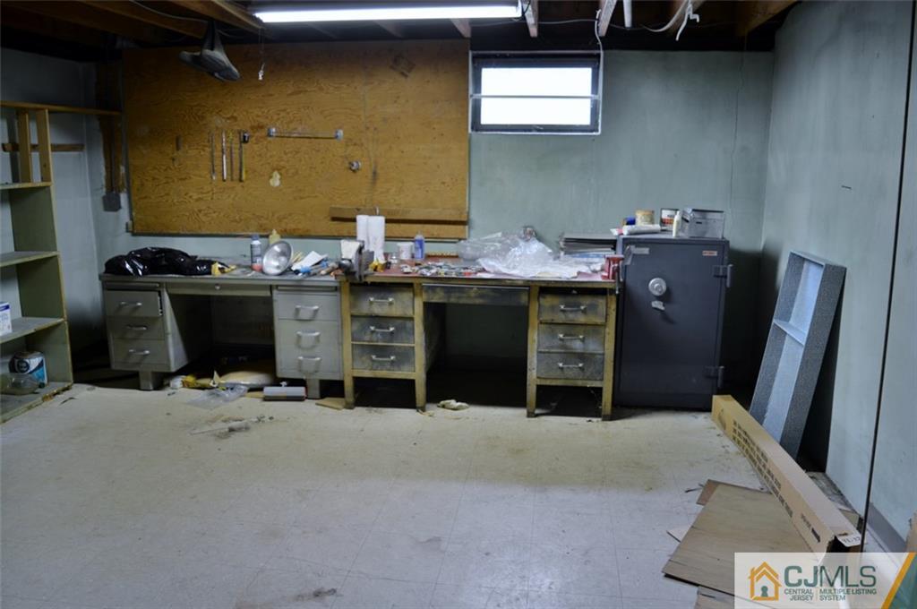 1361 Osage Road North Brunswick, NJ 08902 - Photo 14 of 18 Gallery Image 14