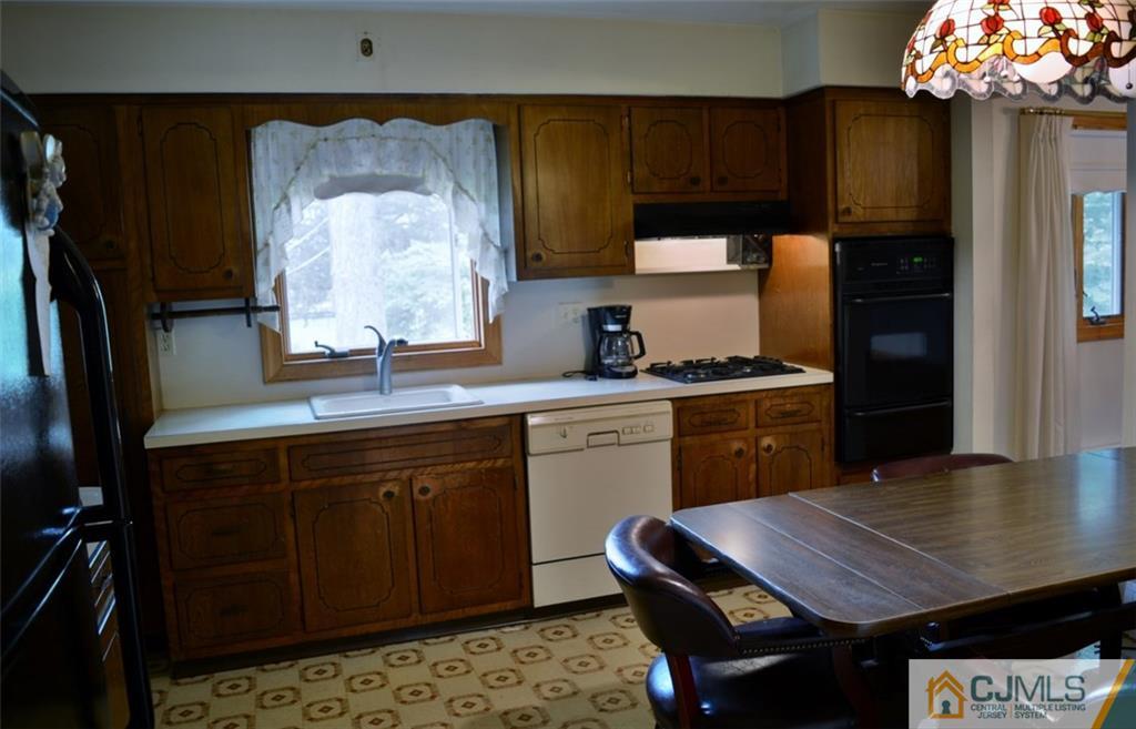 1361 Osage Road North Brunswick, NJ 08902 - Photo 5 of 18 Gallery Image 5