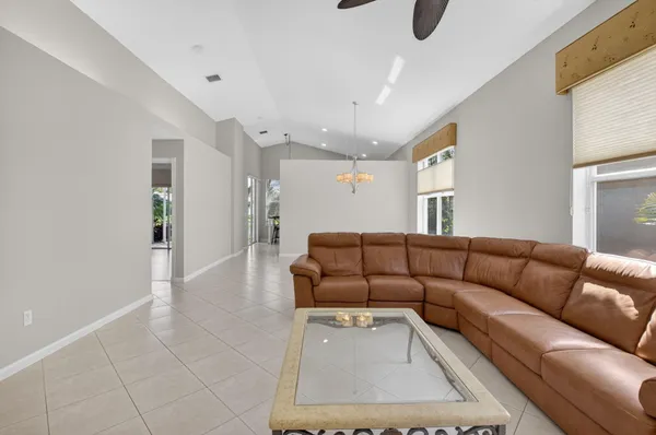 $499,000 | 7385 West Mercada Way, Delray Beach, FL 33446