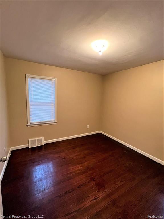 519 South Campbell Road Royal Oak, MI 48067 - Photo 8 of 16