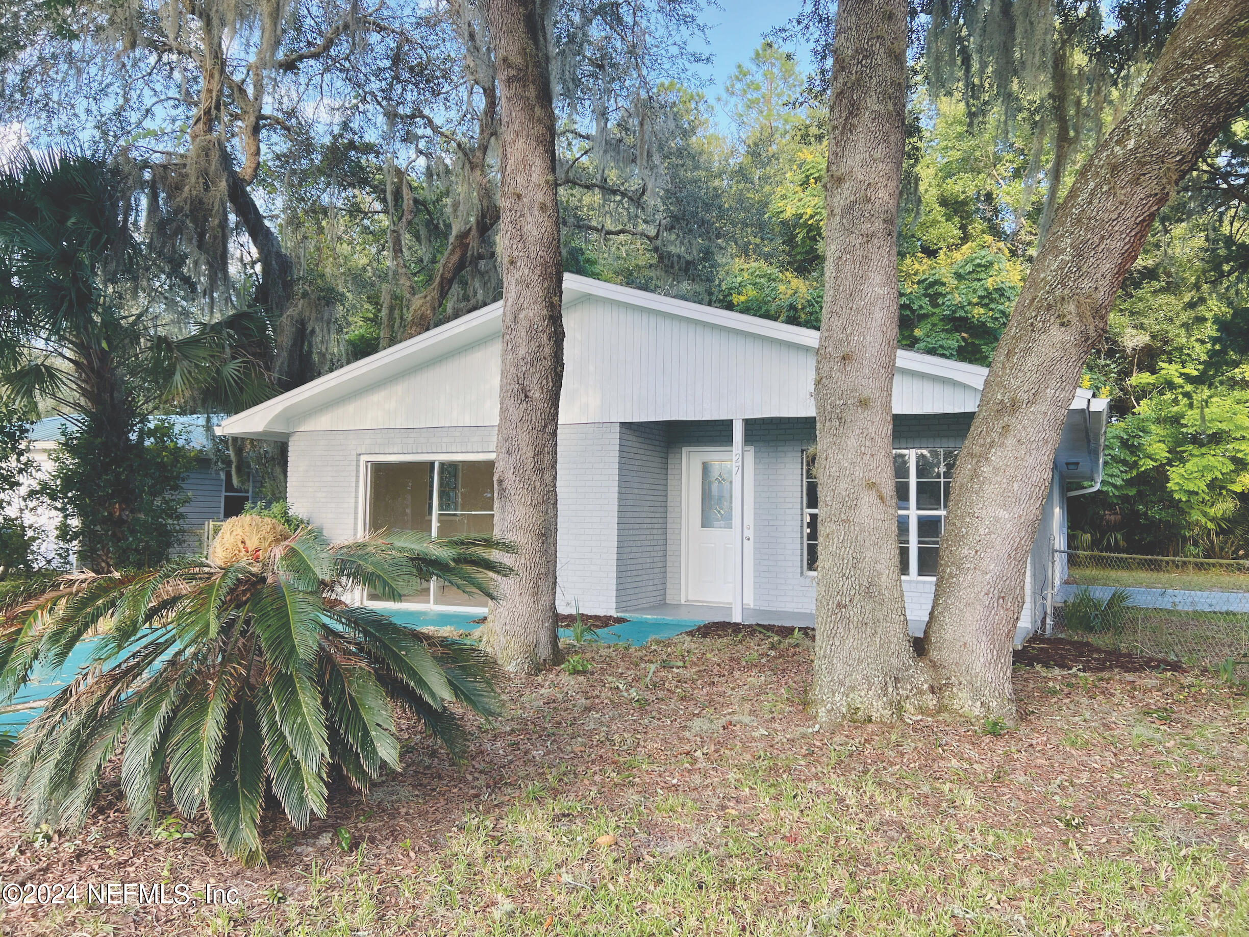 127 Park Road Interlachen, FL 32148 - Photo 1 of 11 Front