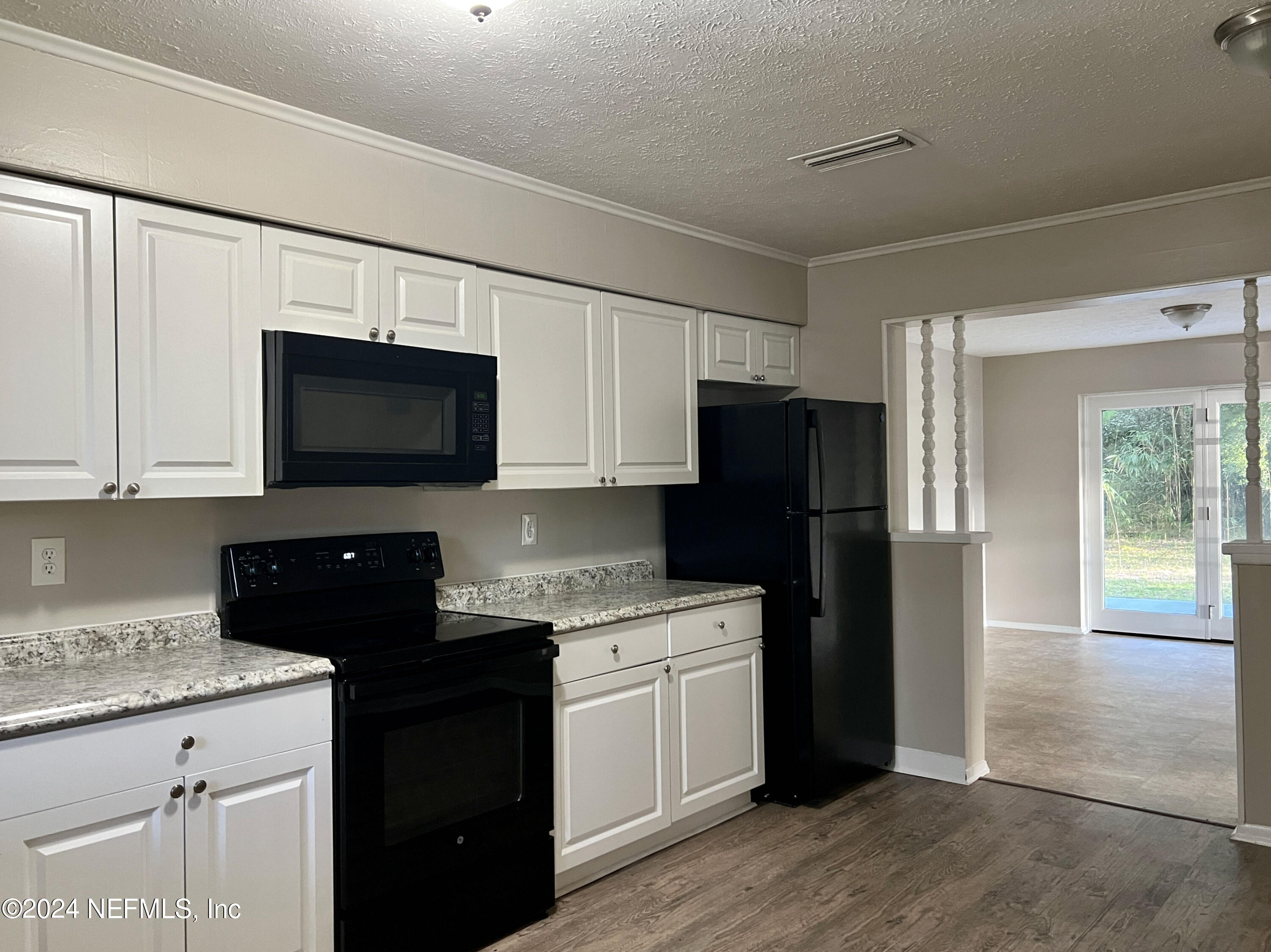 127 Park Road Interlachen, FL 32148 - Photo 5 of 11 IMG_9119