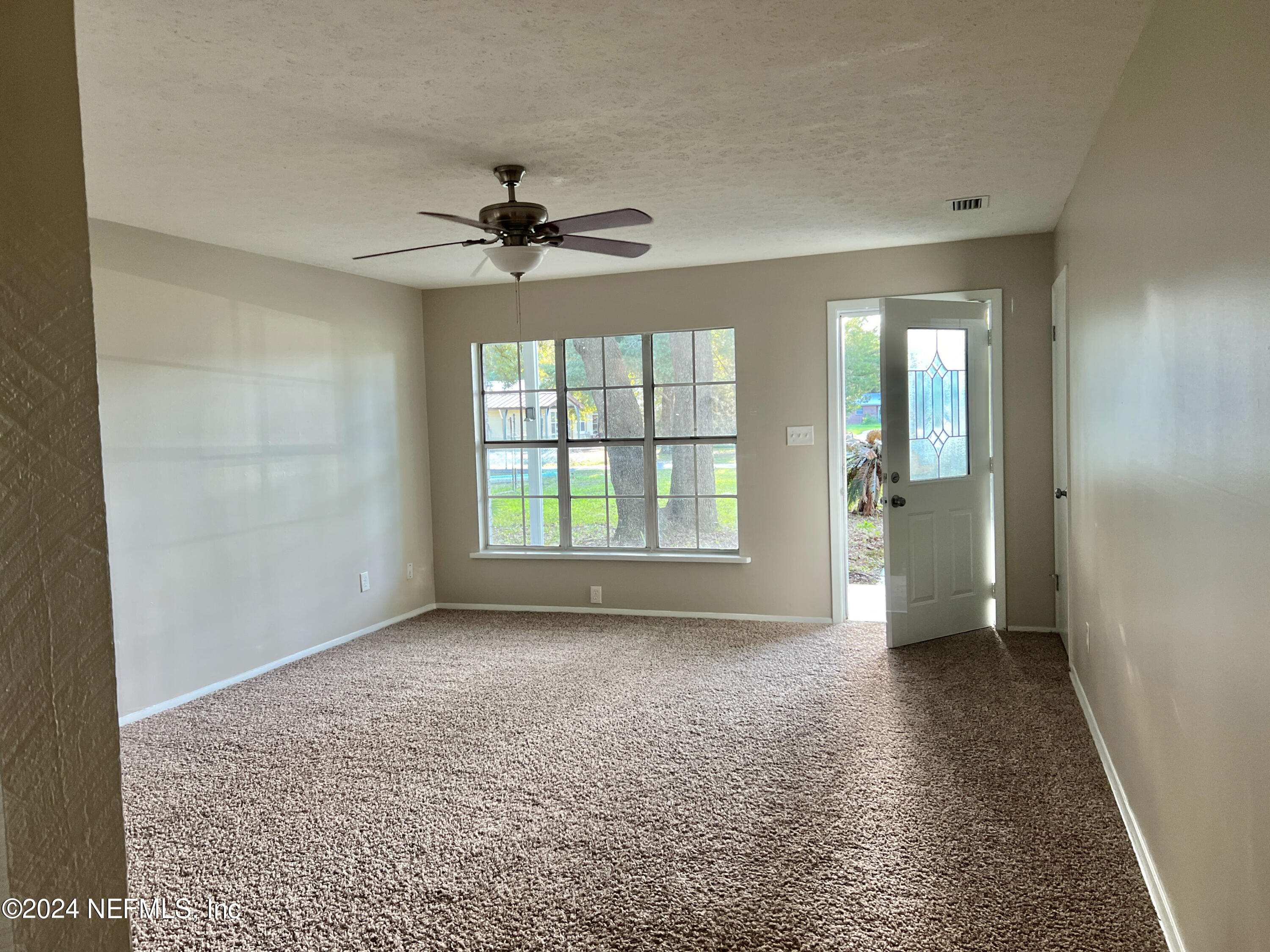 127 Park Road Interlachen, FL 32148 - Photo 8 of 11 IMG_9122