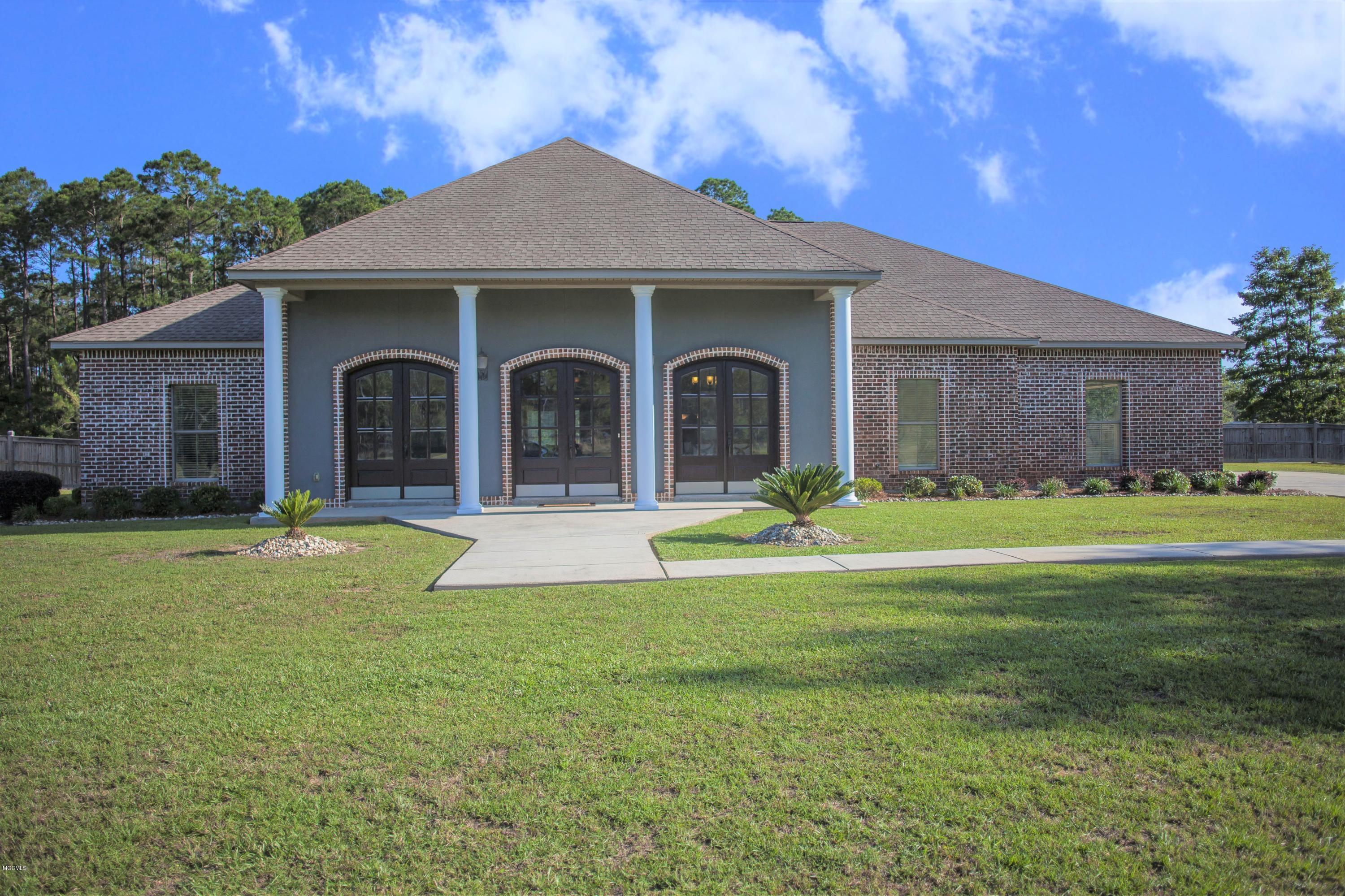 22100 Abbey Road Pass Christian, MS 39571 - Photo 1 of 31 front