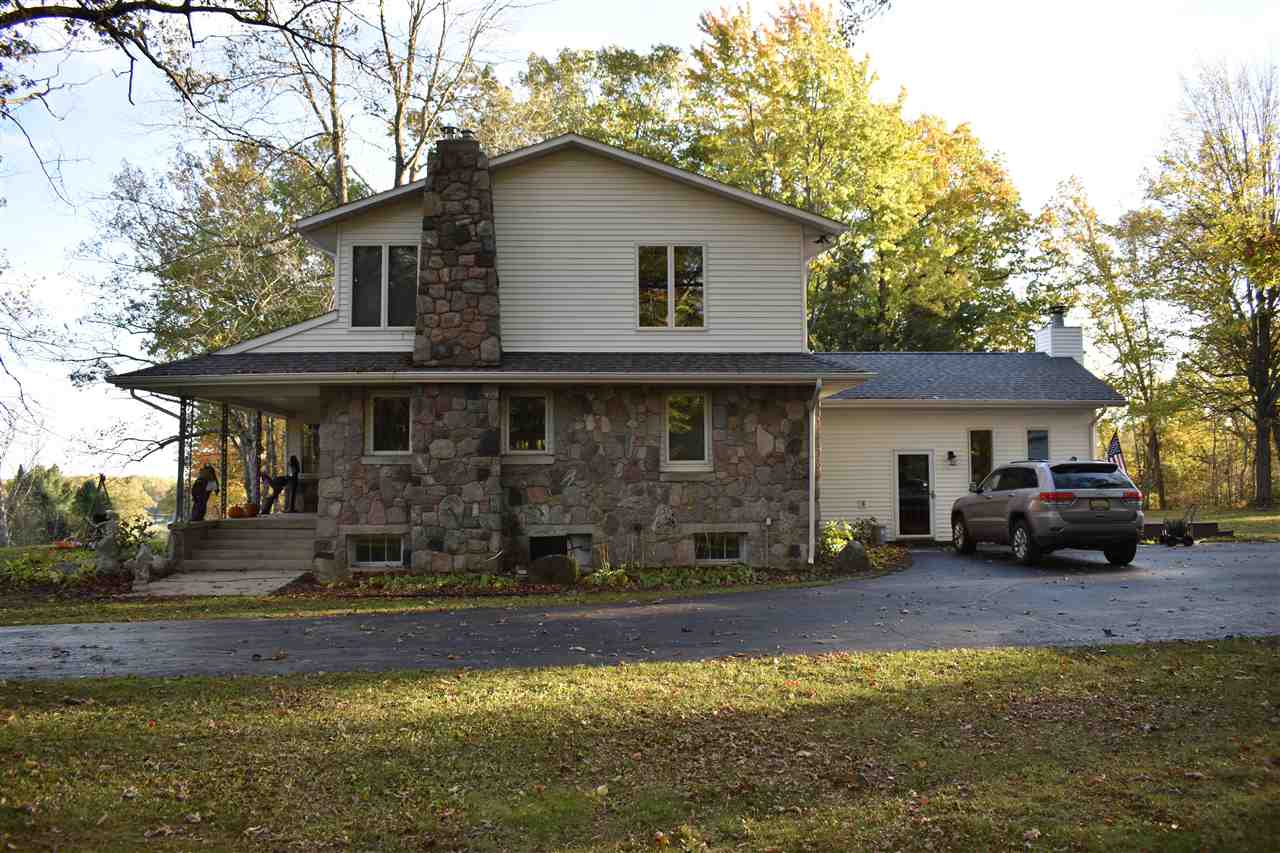 901 Kenyon Road Lupton, MI 48635 - Photo 7 of 72 1894487-6.JPG