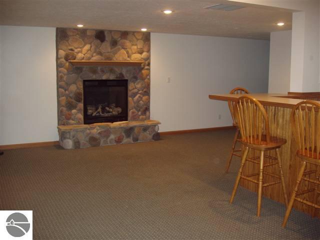7816 West 12 Road Mesick, MI 49668 - Photo 12 of 14 1719650-11.JPG