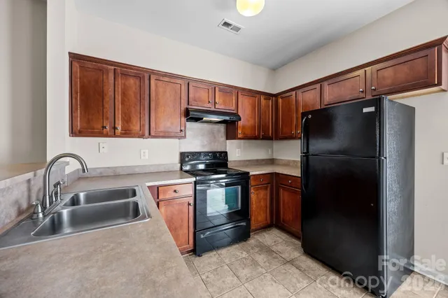 $240,000 | 3527 Creeping Flora Lane, Charlotte, NC 28216