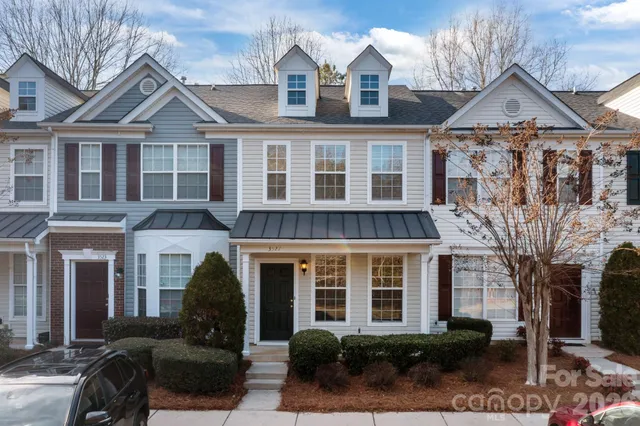 $240,000 | 3527 Creeping Flora Lane, Charlotte, NC 28216