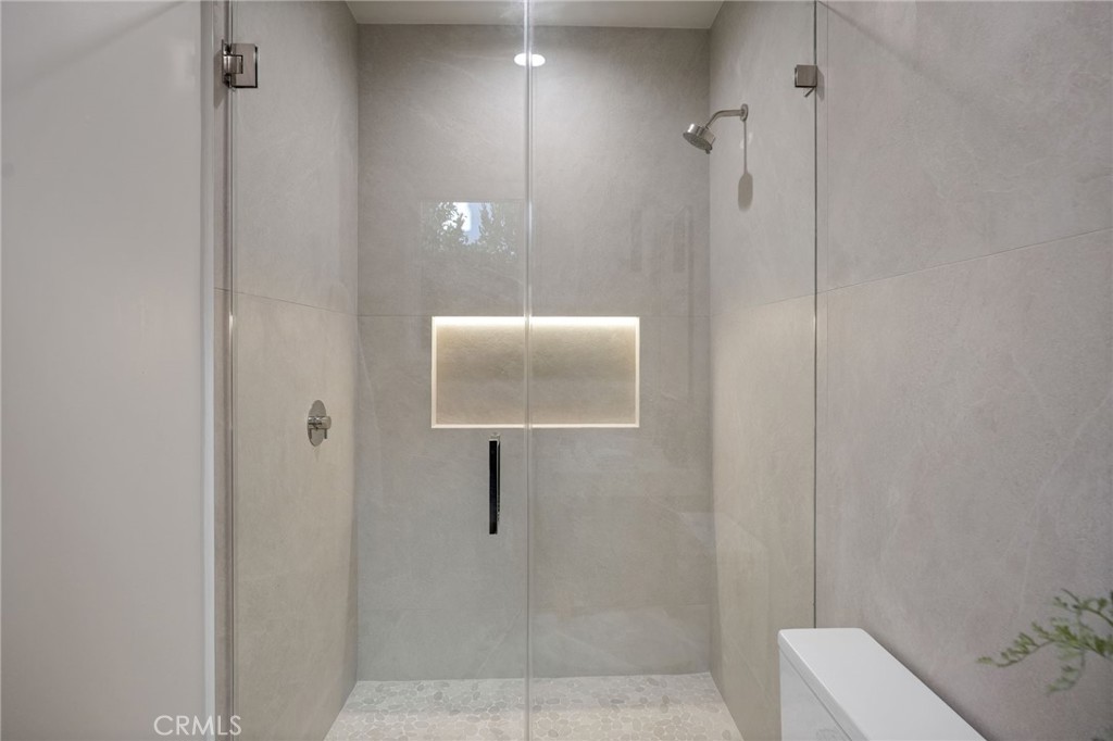 12113 Maxwellton Road Studio City, CA 91604 - Photo 23 of 42