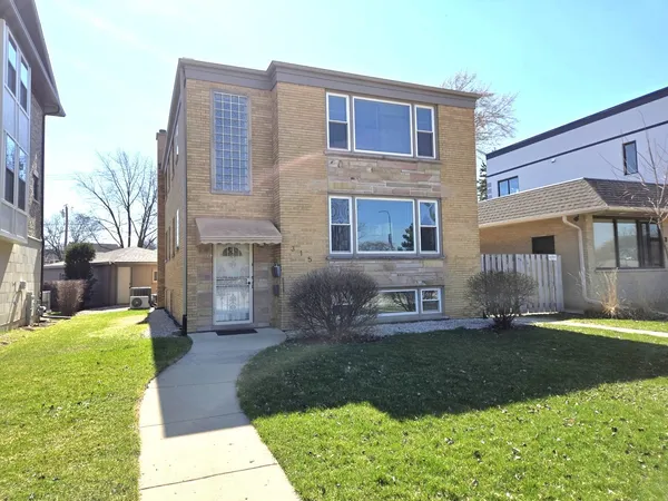 $2,950 | 315 West Prospect Avenue, Unit 3, Mount Prospect, IL 60056