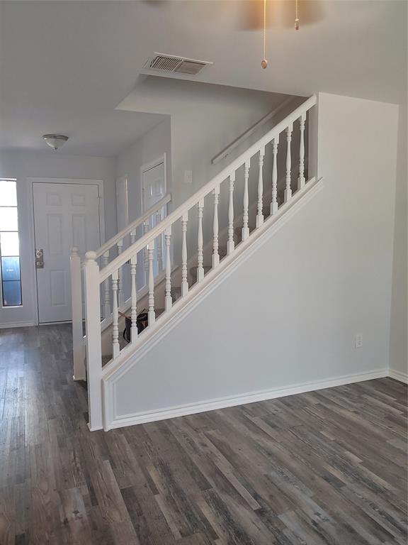 215 Lake Park Road Lewisville, TX 75057 - Photo 6 of 16