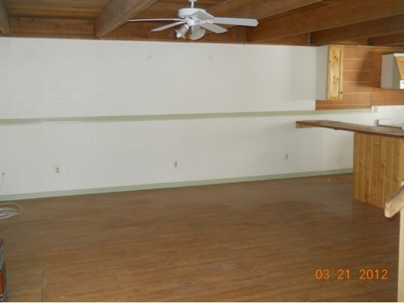 8255 South Breezy Pine Road Mayer, AZ 86333 - Photo 4 of 12 a view of a room