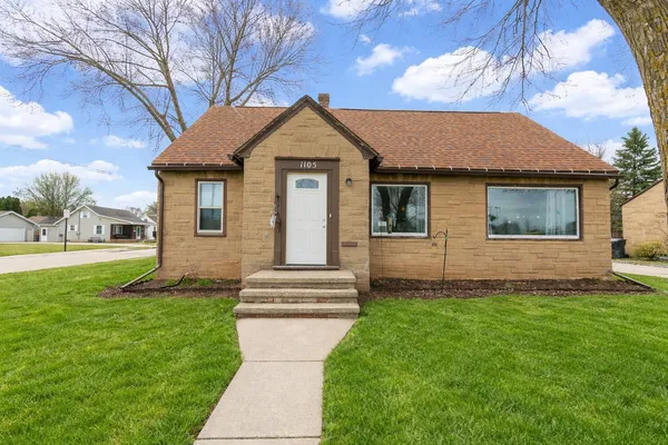 $274,500 | 1105 Madison Street, Little Chute, WI 54140