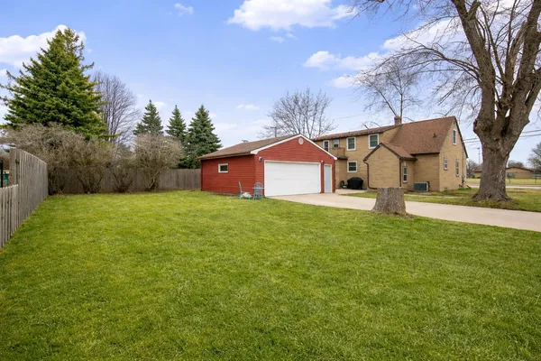 $274,500 | 1105 Madison Street, Little Chute, WI 54140