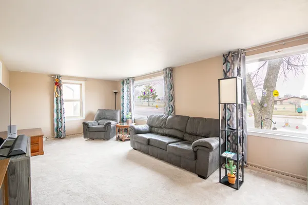 $274,500 | 1105 Madison Street, Little Chute, WI 54140