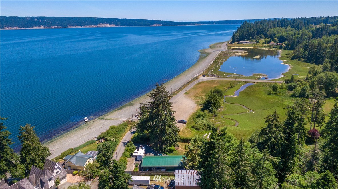 781 Gardiner Beach Road Sequim, WA 98382 - Photo 4 of 39 Gallery Image 4