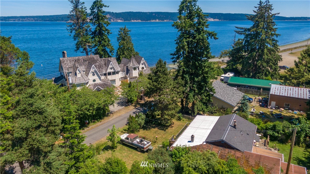 781 Gardiner Beach Road Sequim, WA 98382 - Photo 6 of 39 Gallery Image 6