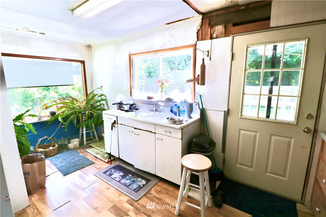781 Gardiner Beach Road Sequim, WA 98382 - Photo 10 of 39 Gallery Image 10
