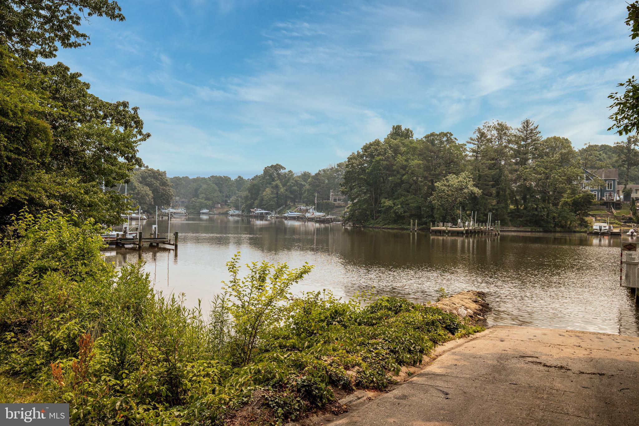 219 Oak Drive Pasadena, MD 21122 - Photo 38 of 43