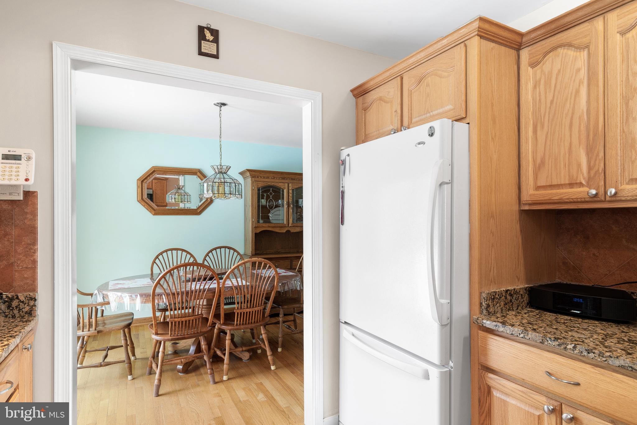 219 Oak Drive Pasadena, MD 21122 - Photo 9 of 43 Kitchen