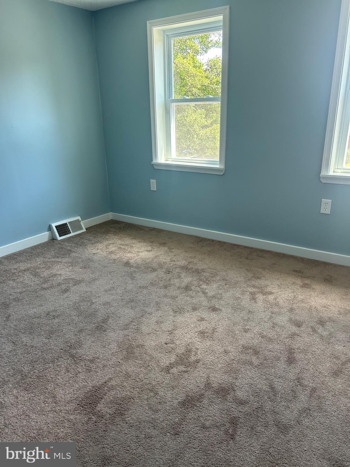 750 Fulbrook Road Dundalk, MD 21222 - Photo 15 of 26 750 Fulbrook 21222 2nd Bedroom