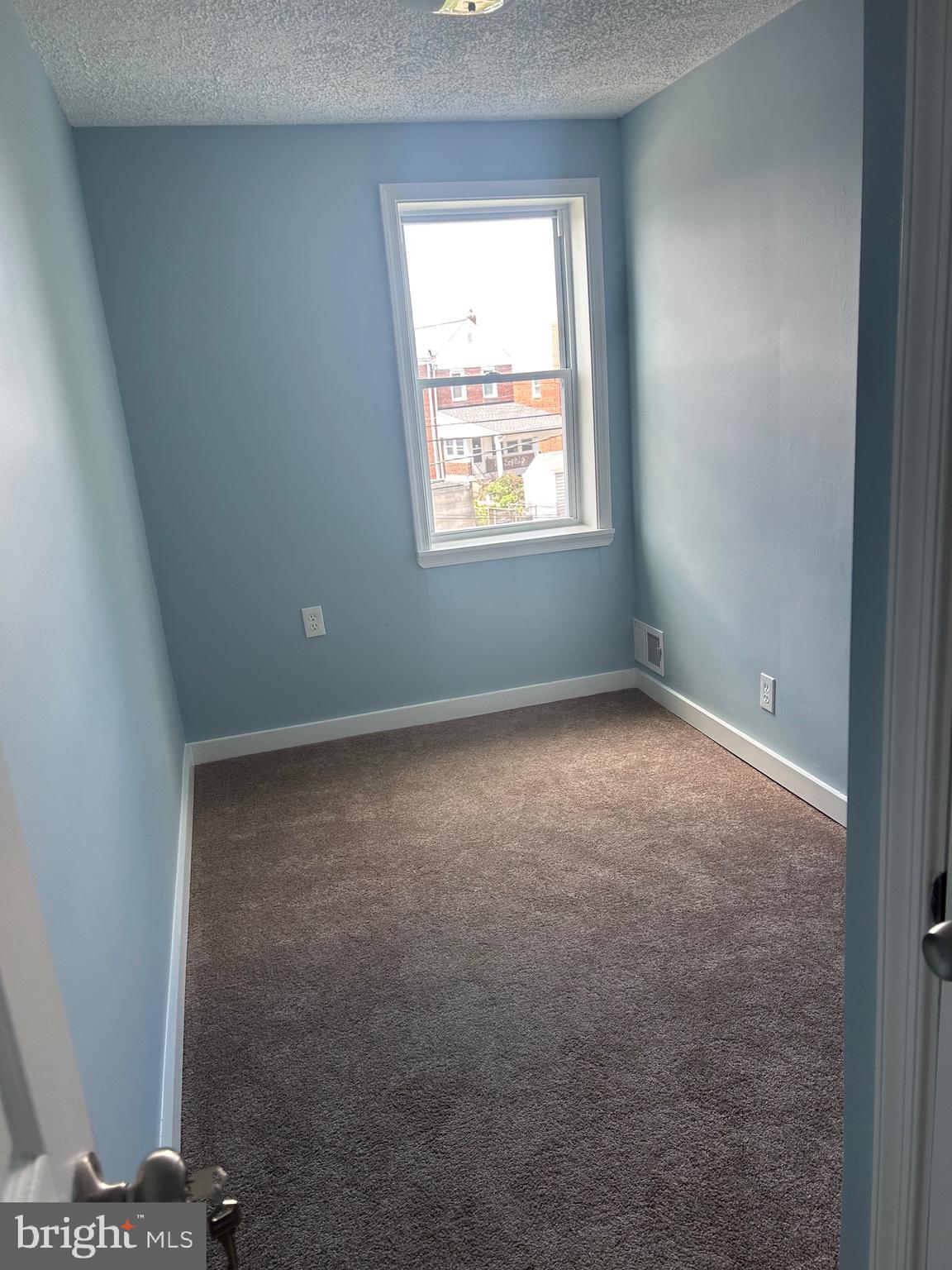 750 Fulbrook Road Dundalk, MD 21222 - Photo 16 of 26 750 Fulbrook 21222 3rd Bedroom