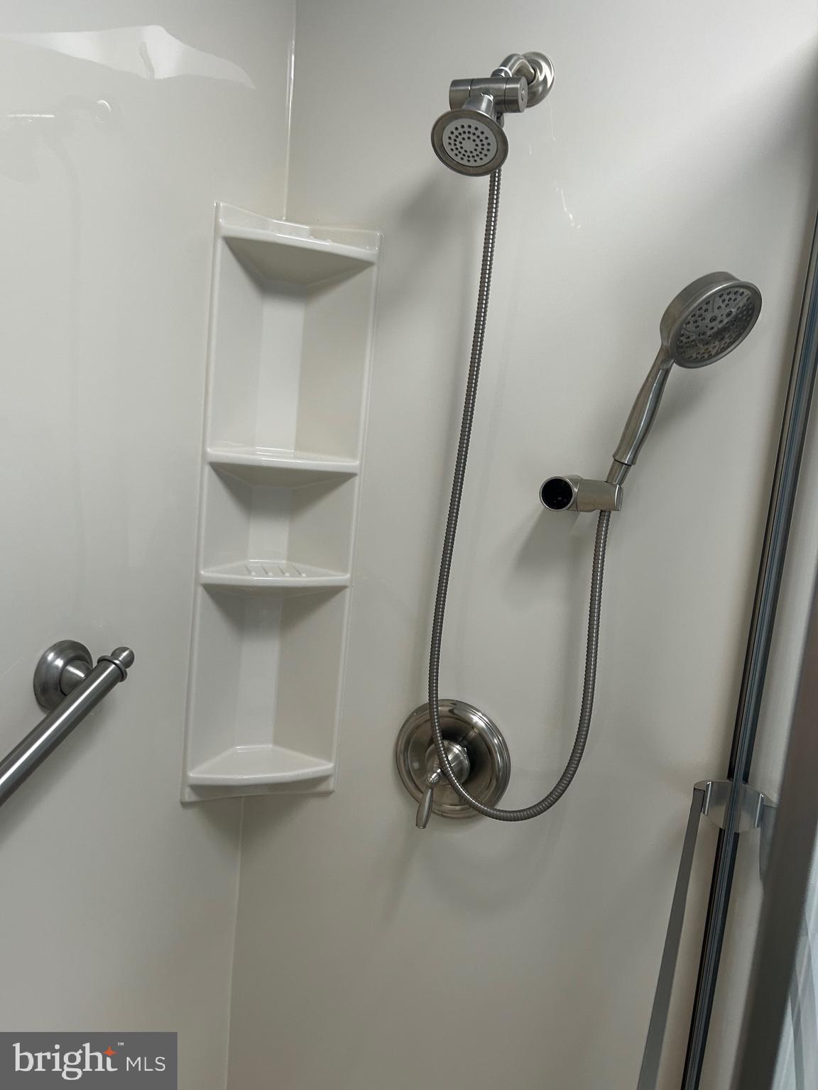750 Fulbrook Road Dundalk, MD 21222 - Photo 20 of 26 750 Fulbrook 21222 Upper Level Shower